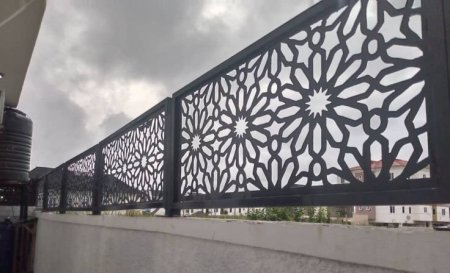 سواتر حديد قص ليزر في الخرج – تصميم فاخر وجودة عالية من مؤسسة قمة الوفاء